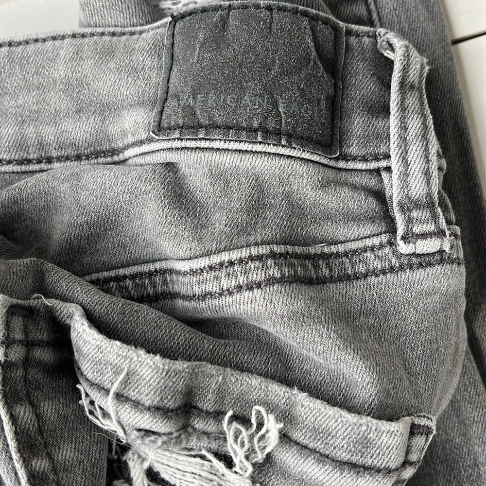 ☀️American Eagle Mom Jeans Size 00 Short Charcoal Ash - Picture 5 of 8